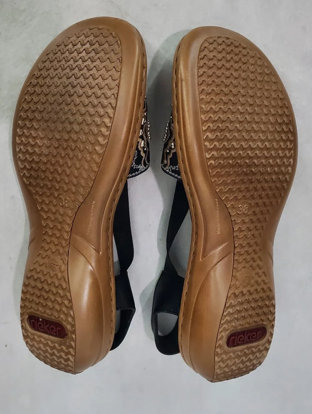 Reiker Women’s Comfort Sandal SZ 7 M/38 Regina
